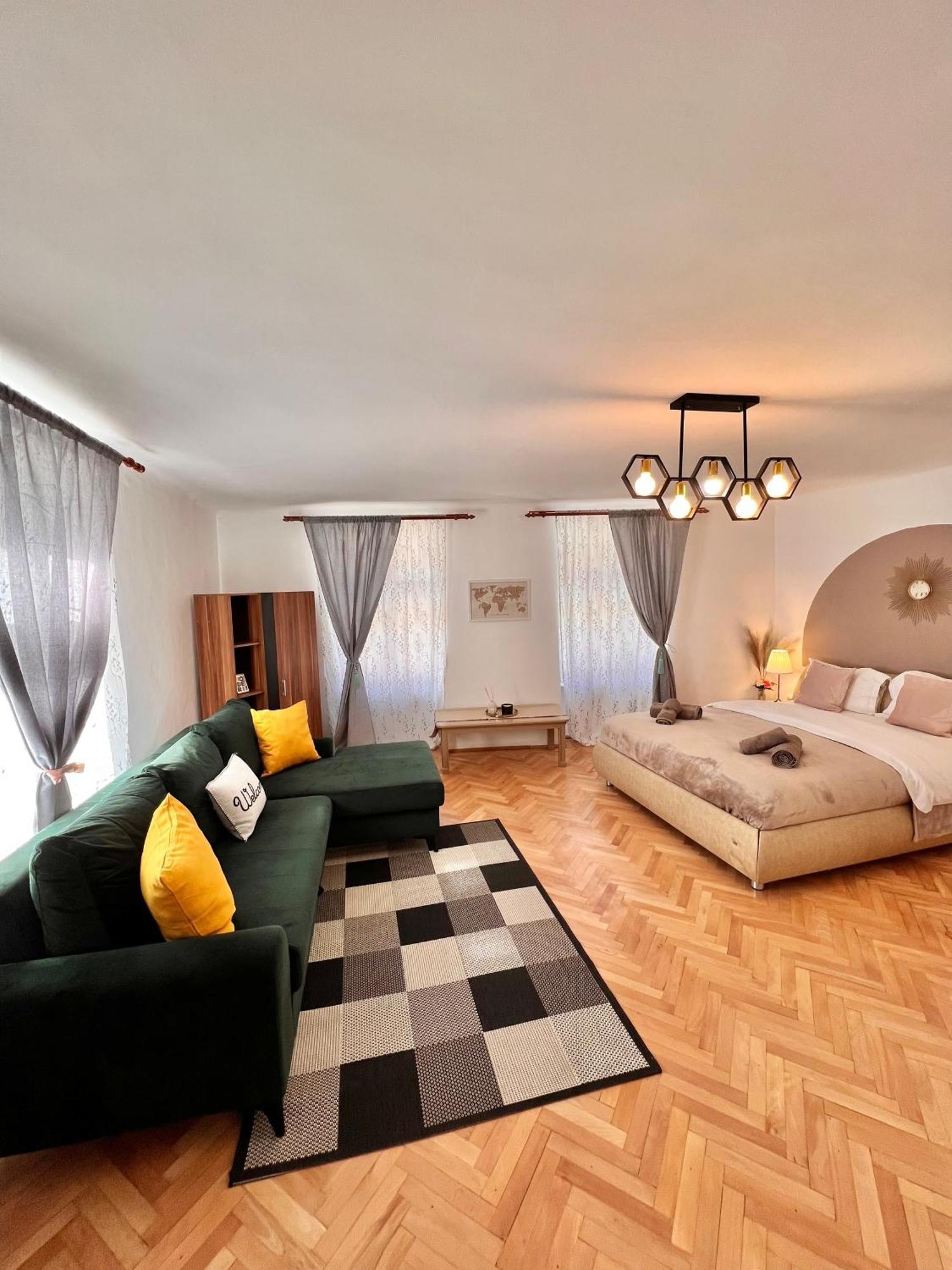 Old Town City Center Apartments Braşov Exterior foto