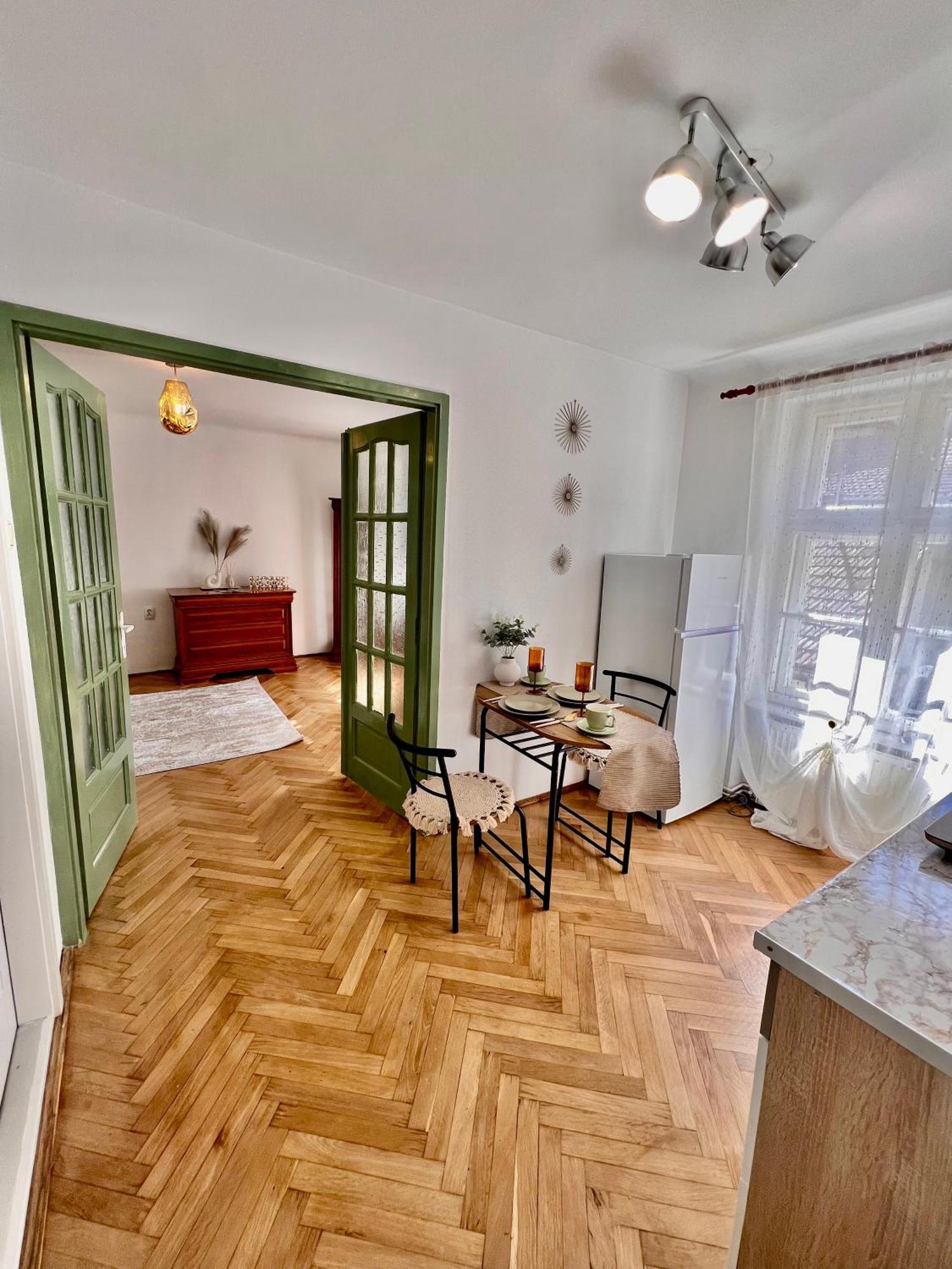 Old Town City Center Apartments Braşov Exterior foto